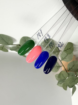 KLIO  Гель-лак  Капсульная  коллекция  8мл  №182   (СНЯТО) оптом