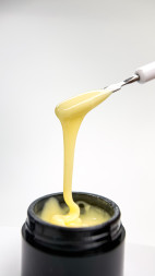 ОПЦИЯ   Cамовыравнивающийся гель  молочно-йогуртовый  15мл  ДЫНЯ